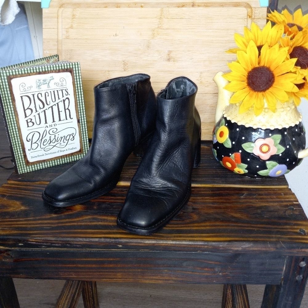 Nickels Ankle Boots